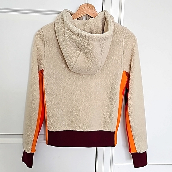 Aritzia Wilfred FreeMustang Zip-Up - Picture 2 of 9